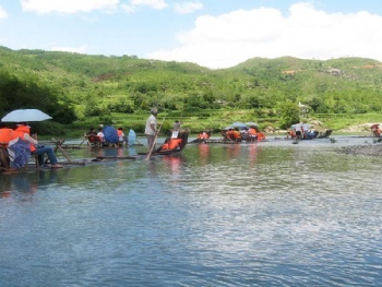 ����������