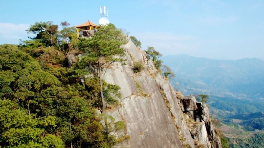 ���ݶ��ɶ�