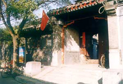 �����;�������