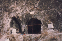 ��ɽ�������˶���ַ