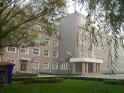  ѧУѰ�����