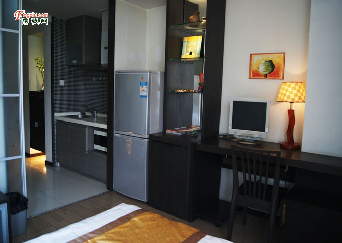    ����������װ��Ԣ���ڳ��⣨�긶3000/�£�